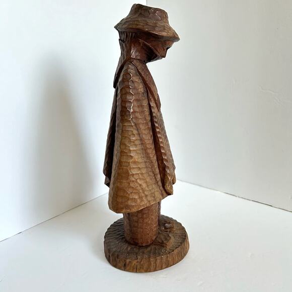 Primitive Wood Carving Man in Poncho Hat Scarf Vintage Unique 11.5" - Picture 6 of 9